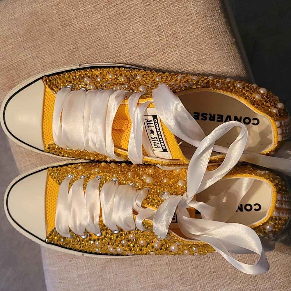 Converse Custom - Picture 1 of 5